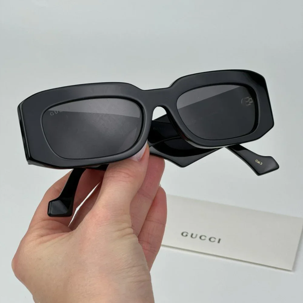 Gucci GG1426S 001 BRAND NEW Sunglasses Black Grey Unisex Rectangle